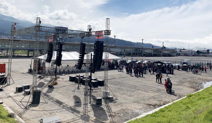 FENIX Stage imparte seminarios con sus ditribuidores en Ecuador