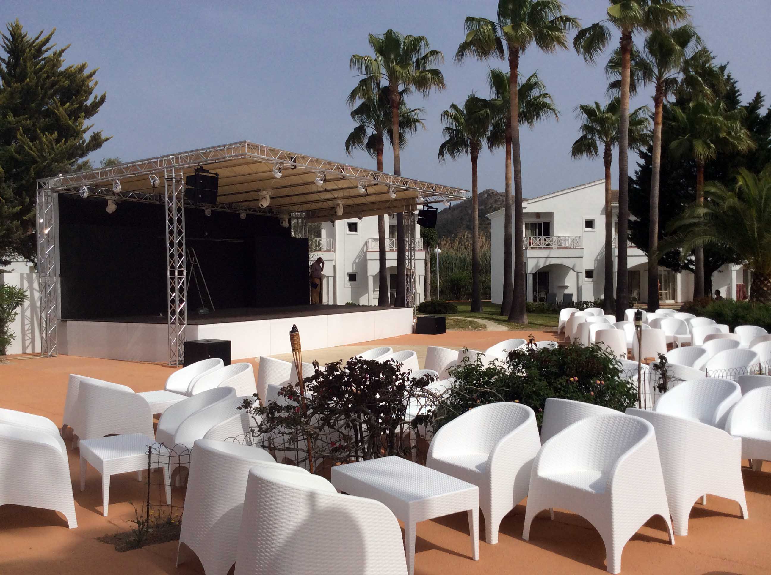 Fenix | Escenario con techado @ (españa)